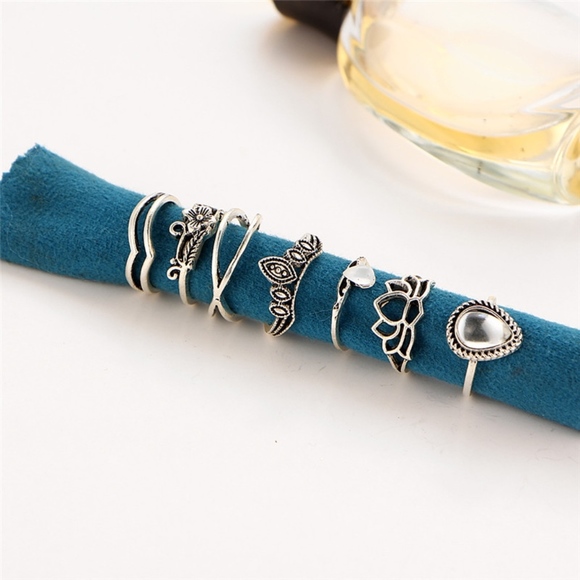 🌸 NEW 7PC: SILVER LOTUS MOONSTONE MIDI RING SET - Picture 5 of 8